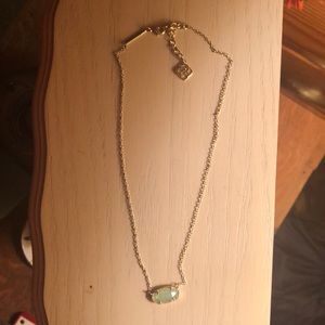 Kendra Scott necklace